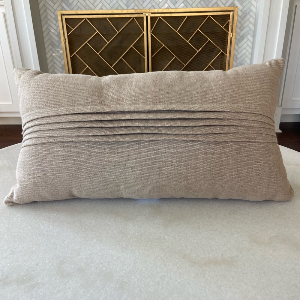Frontgate Pleated Lumbar Pillow Tan Neutral Outdoor - Picture 4 of 4